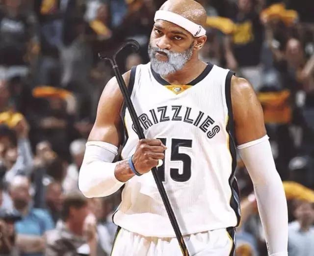 却以精彩的 却以精彩的